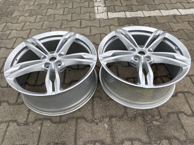 2x ORIGINAL FERRARI 8.5J x 20 ALUFELGEN 328456 VORDERACHSE GTC4 LUSSO 328868