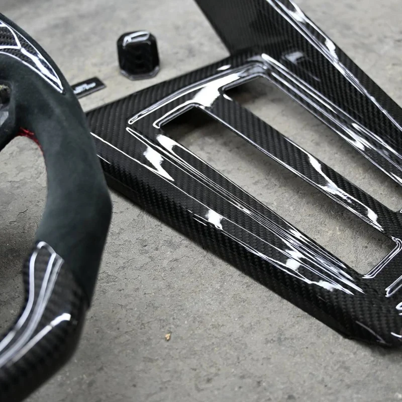 Echt Carbon Mittelkonsolenabdeckung für VW Golf 8 GTI / R-Line