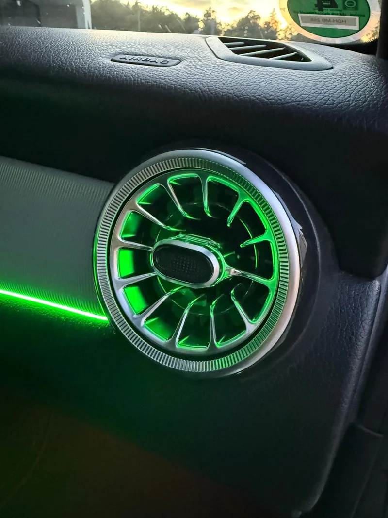 Ambientebeleuchtung für Mercedes A-Klasse (W176) 64 Farben inkl. Einbau (Nachrüstung)