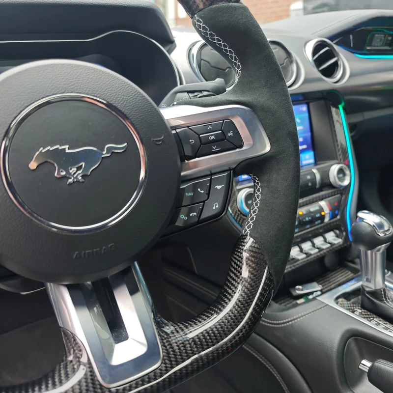 Carbon Lenkrad für Ford Mustang 2018-2022
