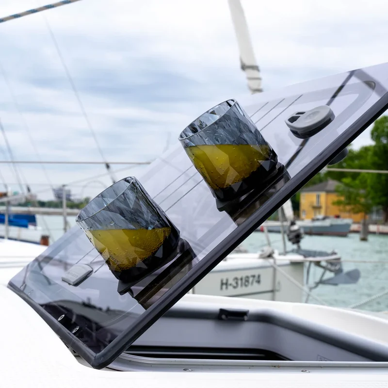 Magnet-Kunststoffgläser TUMBLER GREY – die sichere und stilvolle Lösung für unterwegs