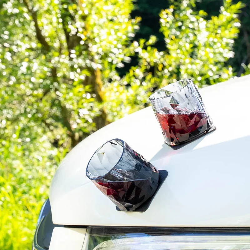 Magnet-Kunststoffgläser TUMBLER GREY – die sichere und stilvolle Lösung für unterwegs