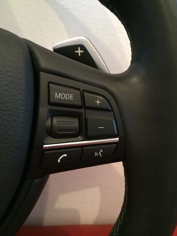 BMW F10 M5 F12 M6 F01 SPORTLENKRAD LENKRADHEIZUNG LEDER LENKRAD BLAU ROTE NÄHTE