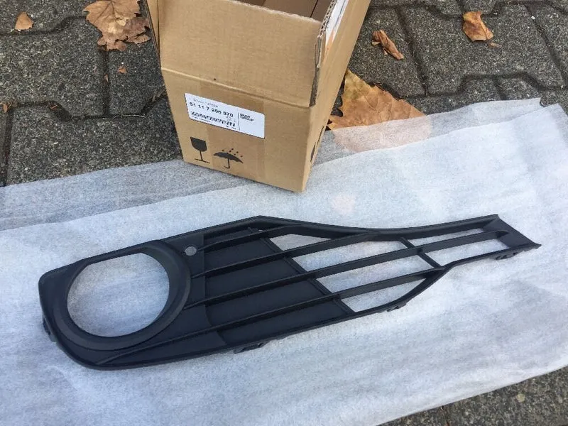 Original BMW F30 F31 Gitter Vorne Rechts Nebelscheinwerfer 7255370 Neu!