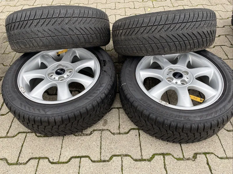 MINI COOPER R56 R50 ALUFELGEN Spoke 94 WINTERREIFEN RSC 195 55 R16 87H 6775684