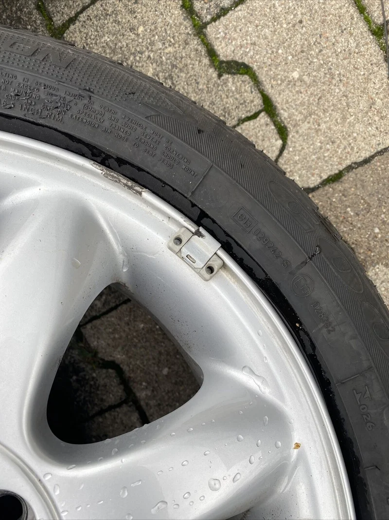 MINI COOPER R56 R50 ALUFELGEN Spoke 94 WINTERREIFEN RSC 195 55 R16 87H 6775684