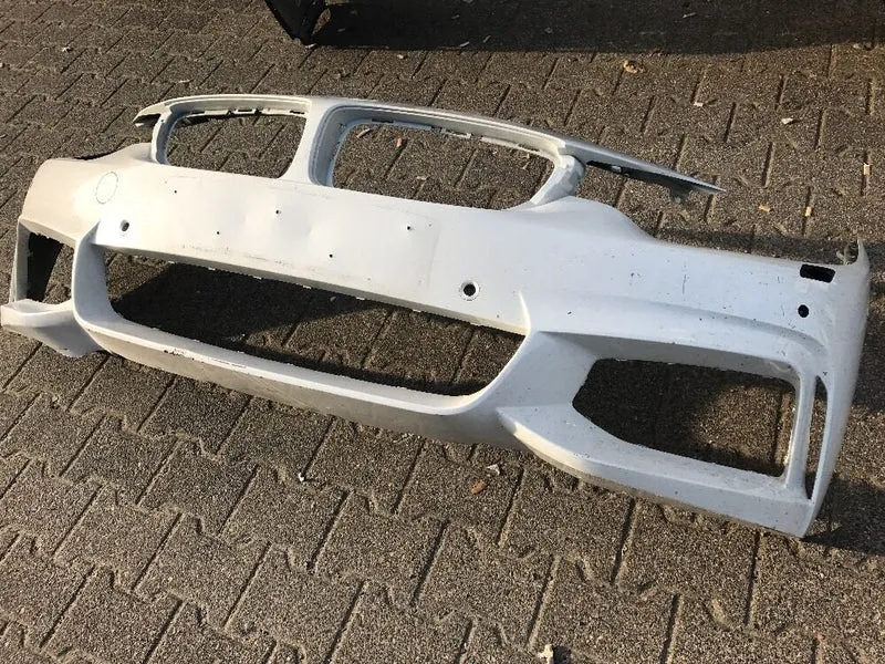 ORIGINAL BMW F32 F33 F36 M PAKET Stoßstange mit PDC & SWR vorne LCI