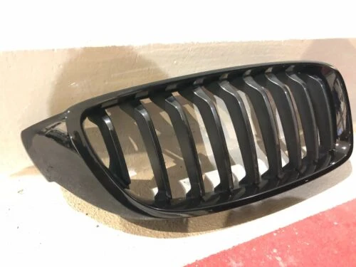 ORIGINAL BMW F32 F33 F36 F82 M4 Performance Ziergitter schwarz Gitter 7294818 R