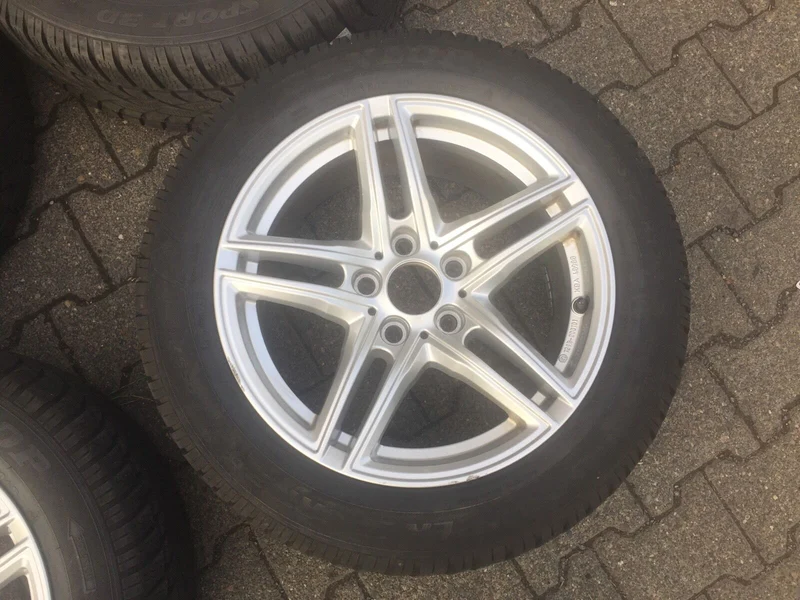 BMW F10 F11 ALUFELGEN Winterreifen 225 55 R17 97H RSC DUNLOP SP WINTER SPORT 3D