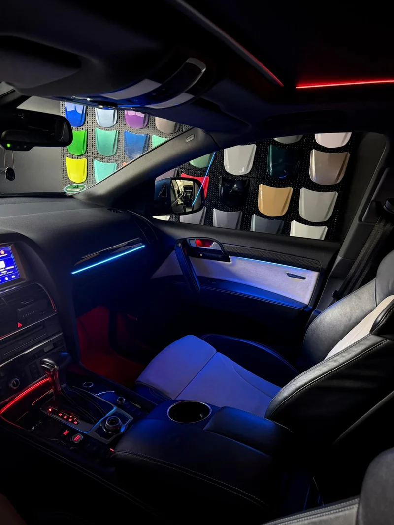 Ambientebeleuchtung für Audi Q7 SQ7 (4L) inkl. Einbau (Nachrüstung)