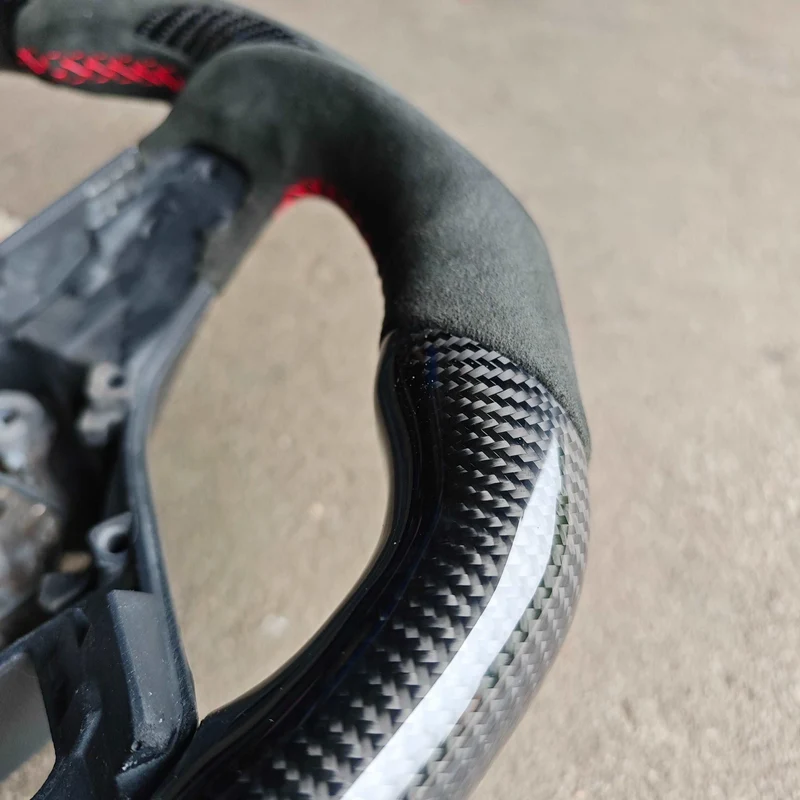 Carbon Lenkrad für VW Golf 8, GTI, R mit Schaltanzeige