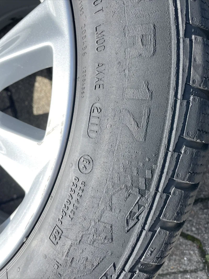 BMW F10 F11 F12 V Speiche 236 Alufelgen Winterreifen 225 55 R17 97H 6780720