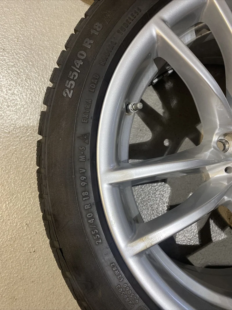 BMW F80 M3 F82 M4 F87 M2 Alufelgen M640 WINTERREIFEN 2284905 CONTINENTAL 2284906