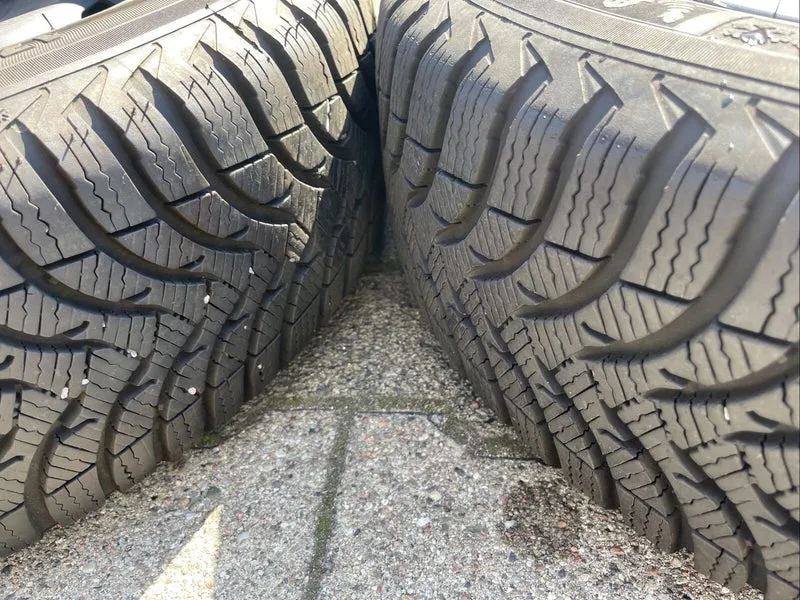 MINI COOPER ONE F56 F55 F57 Winterreifen RDCI 175 65 R15 84H MICHELIN RADKAPPEN