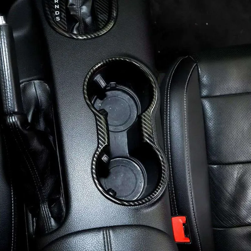 Carbon-Style Getränkehalter Abdeckung für Ford Mustang 2016-2022