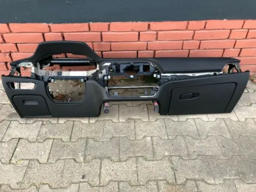 BMW G20 aktueller 3er ARMATURENBRETT HEAD UP SCHWARZ blaue Nähte