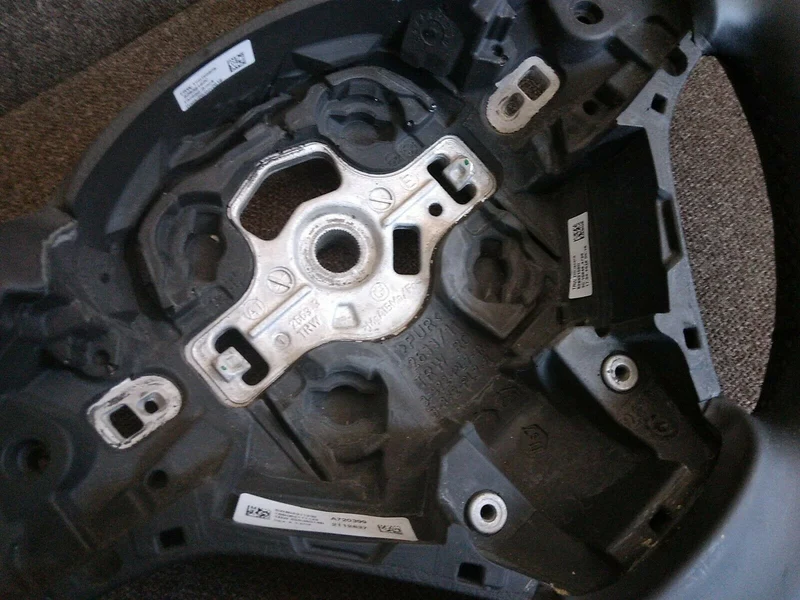 BMW F20 F22 F30 F31 F34 F35 Lenkrad Lederlenkrad 6854753 M SPORT Schaltwippen