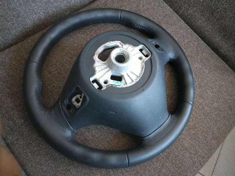 BMW F20 F22 F30 F31 F34 F35 Lenkrad Lederlenkrad 6854753 M SPORT Schaltwippen