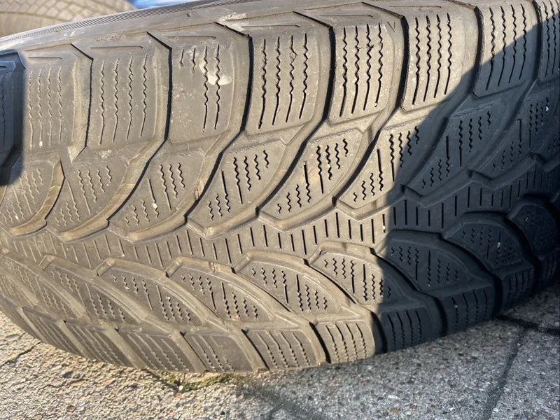 BMW F30 F31 Bridgestone RSC Winterreifen RDCI SENSOREN 205 60 R16 92H RADKAPPEN