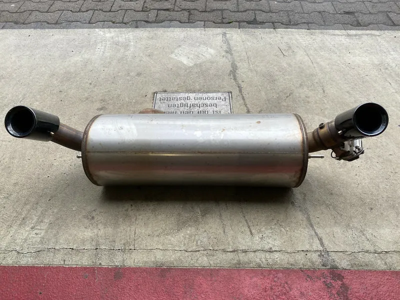 BMW F20 F21 M PAKET 135i Auspuff Endschalldämpfer Auspuffanlage 7602290