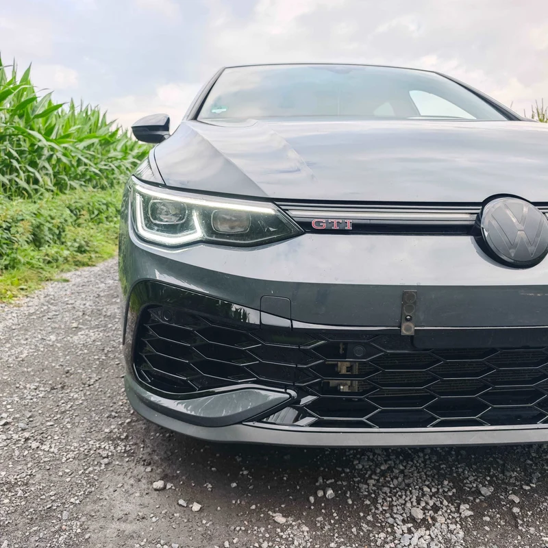 Bodykit Hochglanz Schwarz für Golf 8 GTI Clubsport