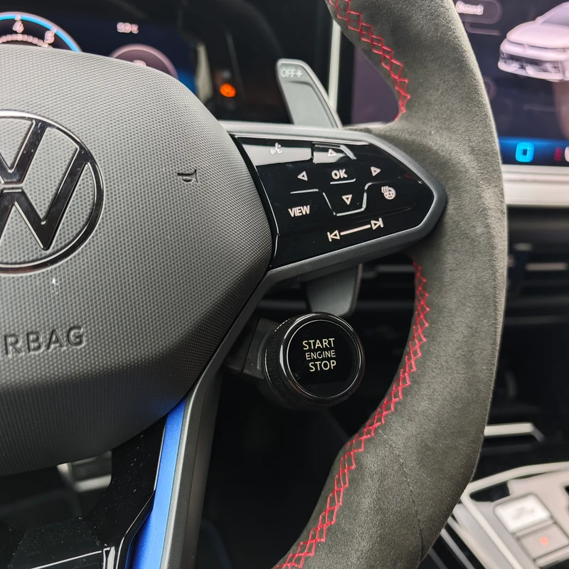 R8 Style Lenkrad Knöpfe Digital für Golf 8, GTI, R inkl. Einbau