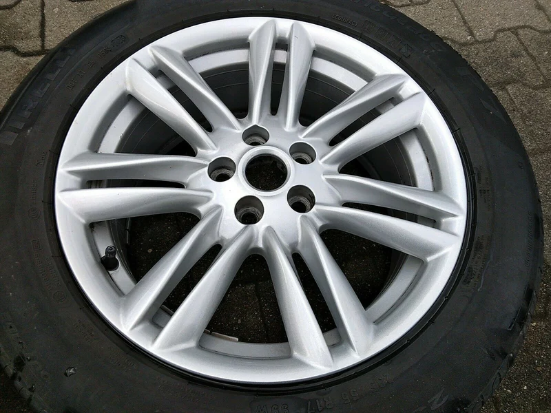Original Jaguar XF Alufelge 7.5J 17Zoll ET49 CX23DB Sommerreifen 235 55 r17 99W