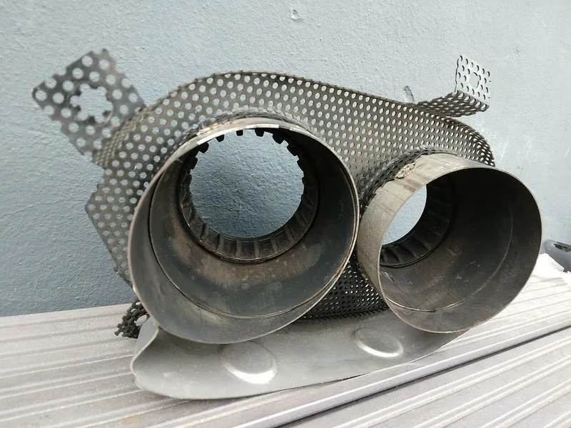 Original Ferrari California T links Auspuff Auspuff Gitter TAILPIPE 88239900