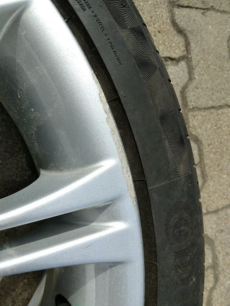 1x BMW Z4 E85 E46 M135 Alufelge 8J 7896470 Sommerreifen Continental 225 40 R18