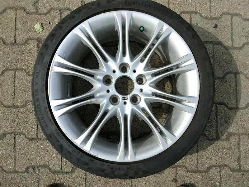 1x BMW Z4 E85 E46 M135 Alufelge 8J 7896470 Sommerreifen Continental 225 40 R18
