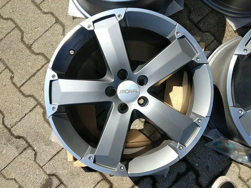 BMW AUDI Mercedes 17" RONAL R47 Alufelgen NB82 Anthrazit hornkopiert KBA 46257