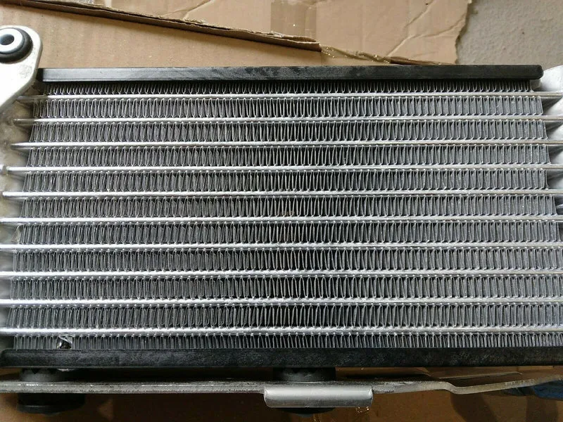 NEUE ORIG. BMW E82 M Coupé E92 E93 LCI 335is N54T ZUSATZ WASSERKÜHLER L 7602241