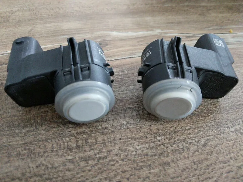 2× Original Ferrari 488 GTB PDC Parking Sensor Parksensor 295361