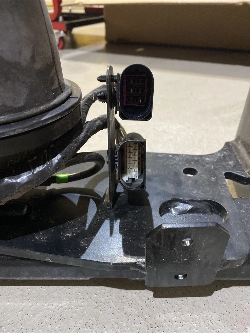 ORIG BMW G30 G31 ANHÄNGERKUPPLUNG elektrisch QUERTRÄGER Verstärkung 6888468