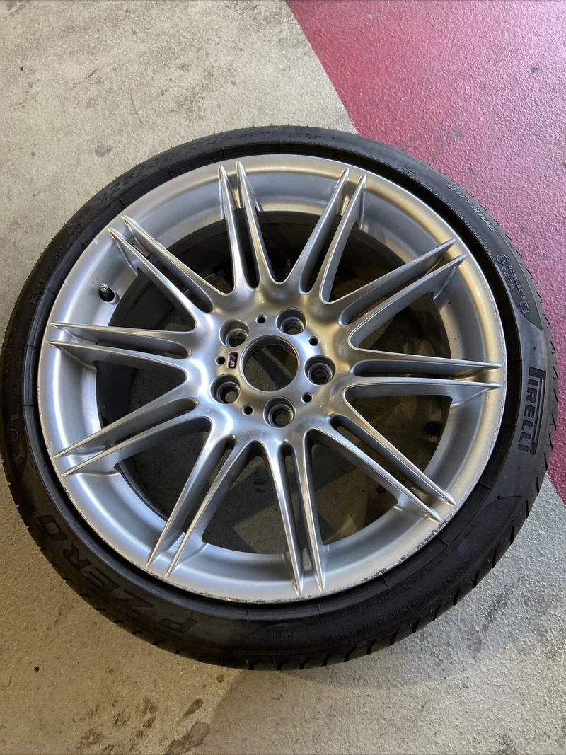 BMW X1 E84 M PAKET ALUFELGE Sommerreifen 225 40 R19 89W RSC 7847083 Styling M225