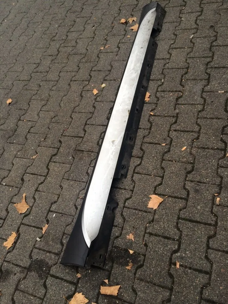 BMW X1 E84 VORFACELIFT X Line Seitenschweller Schweller SPOILER RECHTS 2990600