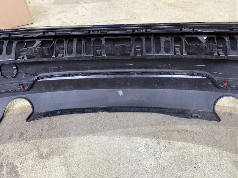 BMW F32 F33 F36 M PAKET Stoßstange mit Diffusor PDC hinten 3x Aufnahme 8054564