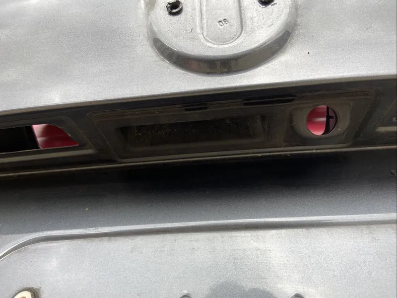 BMW X1 F48 Heckklappe Kofferraumdeckel NEUE MODELL Mineralgrau 7350826 m Taster
