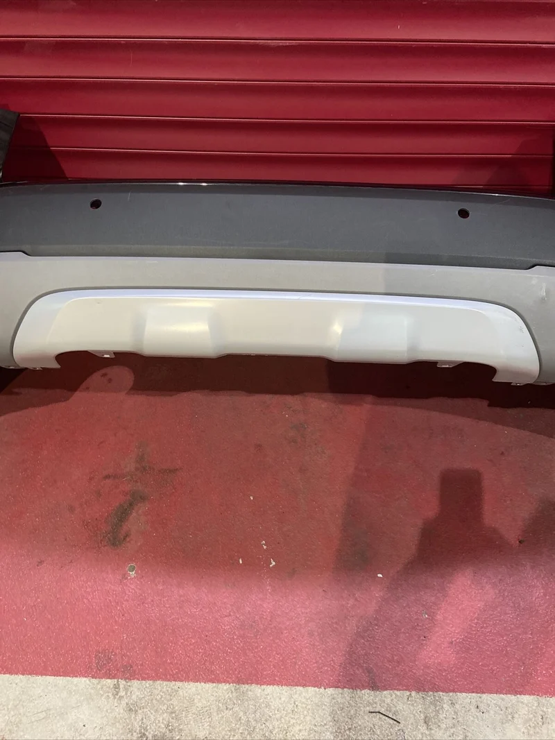 BMW X1 F48 NEUESTE MODELL Stoßstange 7355260 MITTE 7355271 mit PDC 7332323
