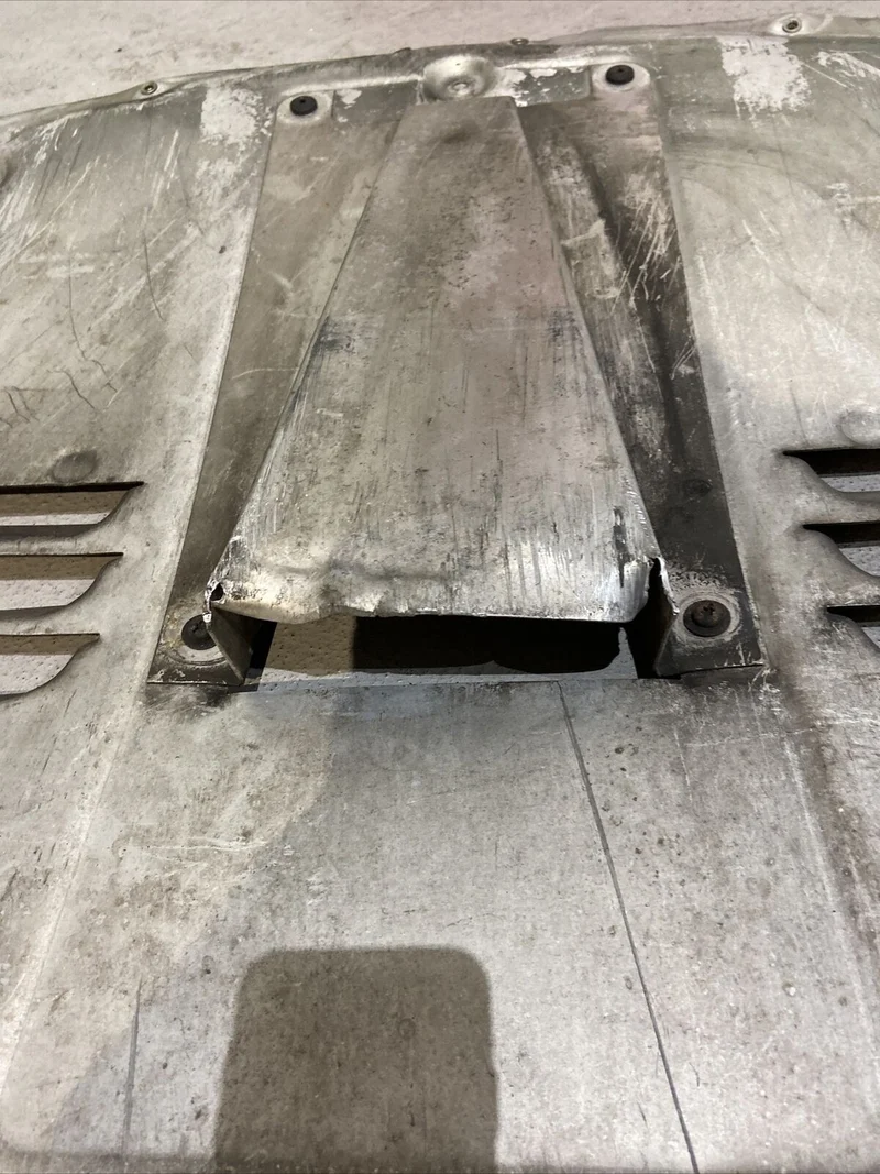ORIGINAL ASTON MARTIN DB9 Unterfahrschutz Abdeckung Unterbodenschutz BODENPLATTE