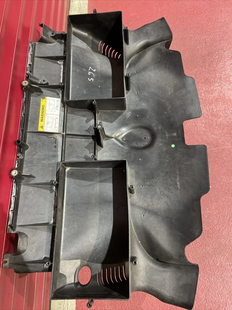 FERRARI CALIFORNIA T AIR INTAKE DUCT 310806 LUFTANSAUGKANAL KÜHLERVERKLEIDUNG