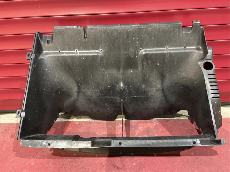 FERRARI CALIFORNIA T AIR INTAKE DUCT 310806 LUFTANSAUGKANAL KÜHLERVERKLEIDUNG
