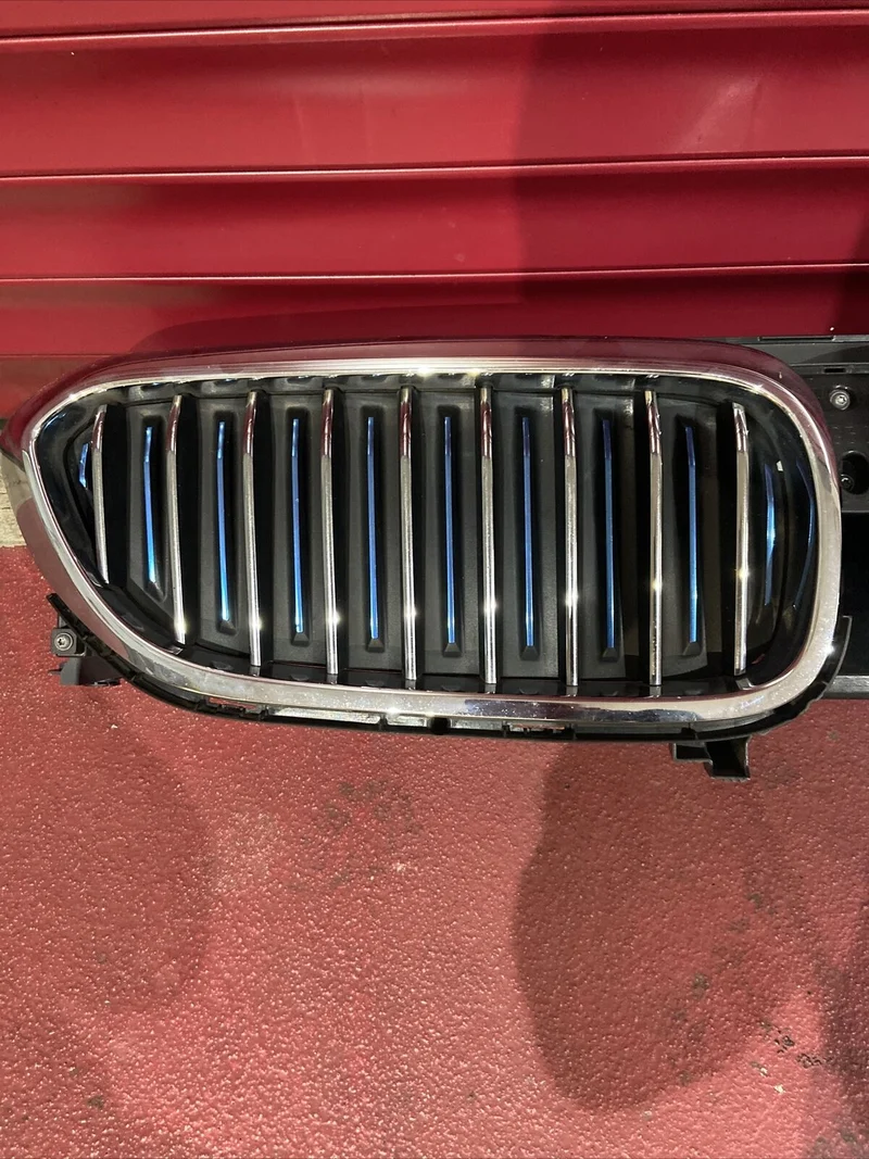 BMW G30 G31 KLAPPENSTEUERUNG HYBRID M Ziergitter Nieren BLAUE SPEICHEN 7497280