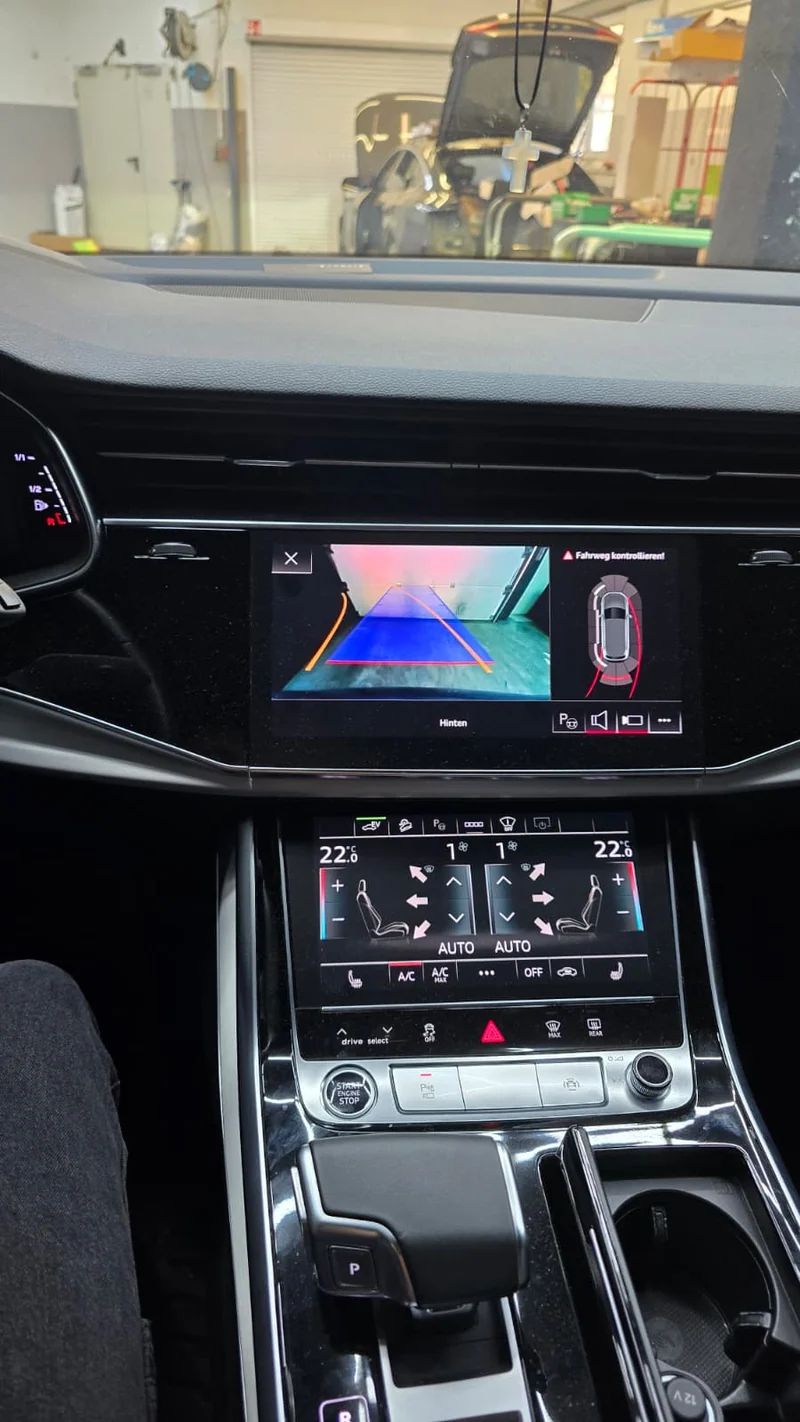 Originale Rückfahrkamera für Audi Q7 4M inkl. Einbau (Nachrüstung)