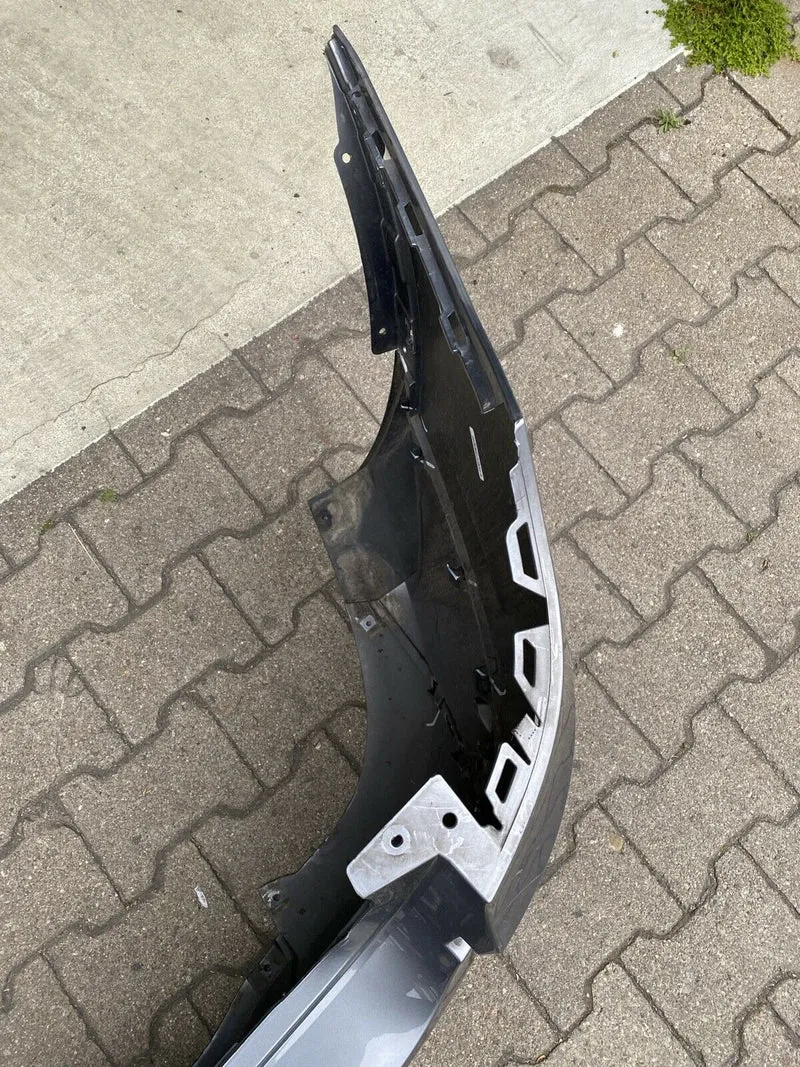 ORIGINAL BMW X3 F25 LCI FACELIFT Stoßstange mit PDC Loch Diffusor
