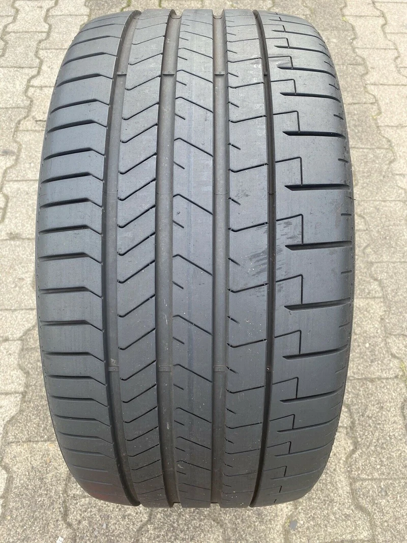 1x ASTON MARTIN SOMMERREIFEN HINTEN 285 35 ZR20 104Y F03 Pirelli P ZERO TM