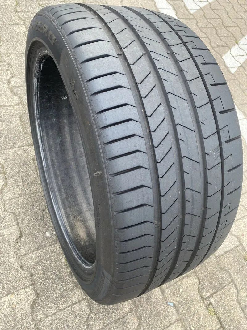 1x ASTON MARTIN SOMMERREIFEN HINTEN 285 35 ZR20 104Y F03 Pirelli P ZERO TM