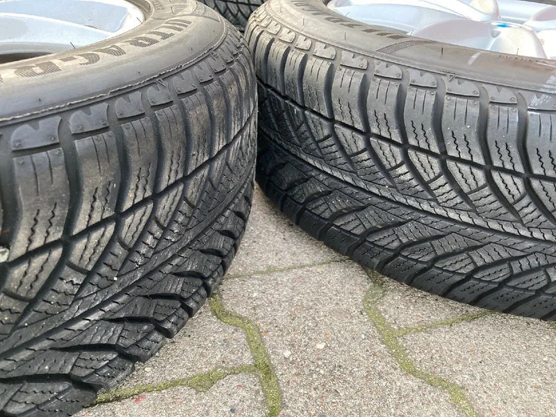 BMW F45 F46 Alufelgen Styling 471 WINTERREIFEN 205 60 R16 92V RSC RDCI 6855080