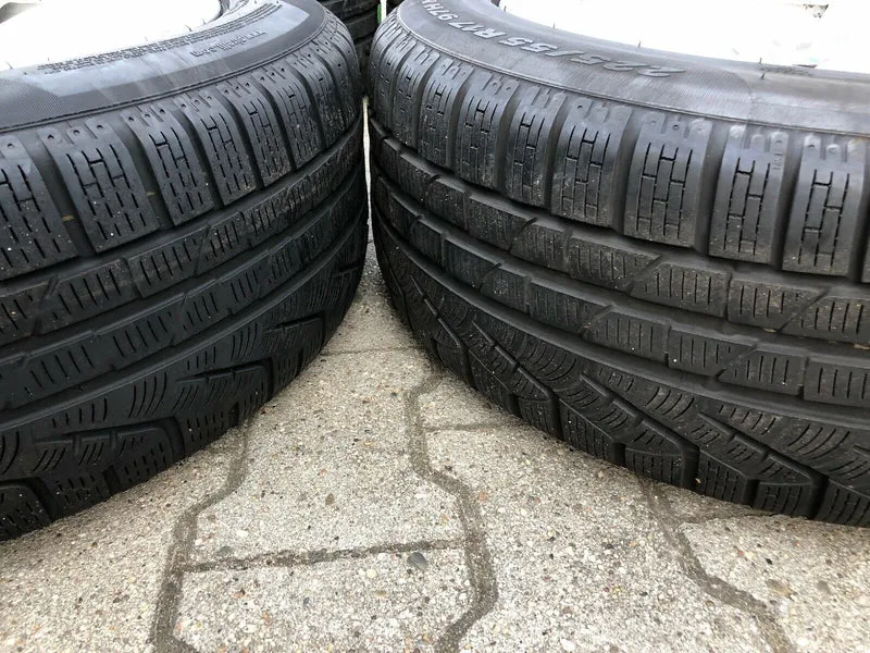 BMW F10 F11 F06 F12 V Speiche 236 Alufelgen Winterreifen 225 55 R17 97H PIRELLI
