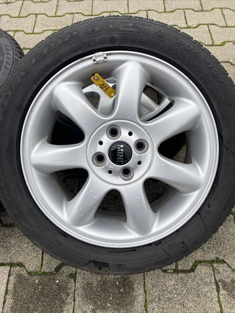 MINI COOPER R56 R50 ALUFELGEN Spoke 94 WINTERREIFEN RSC 195 55 R16 87H 6775684